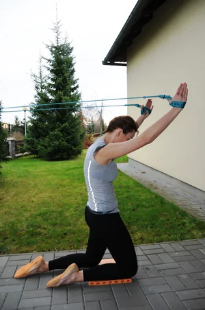 Cvičení s elastickým lanem — SM systém